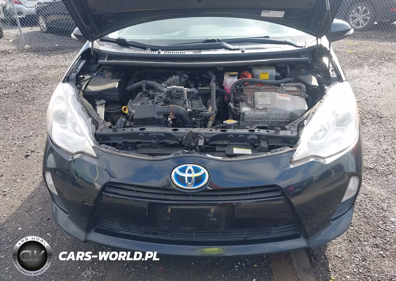 2012 Toyota Prius C Three VIN:JTDKDTB38C1017083 - 12
