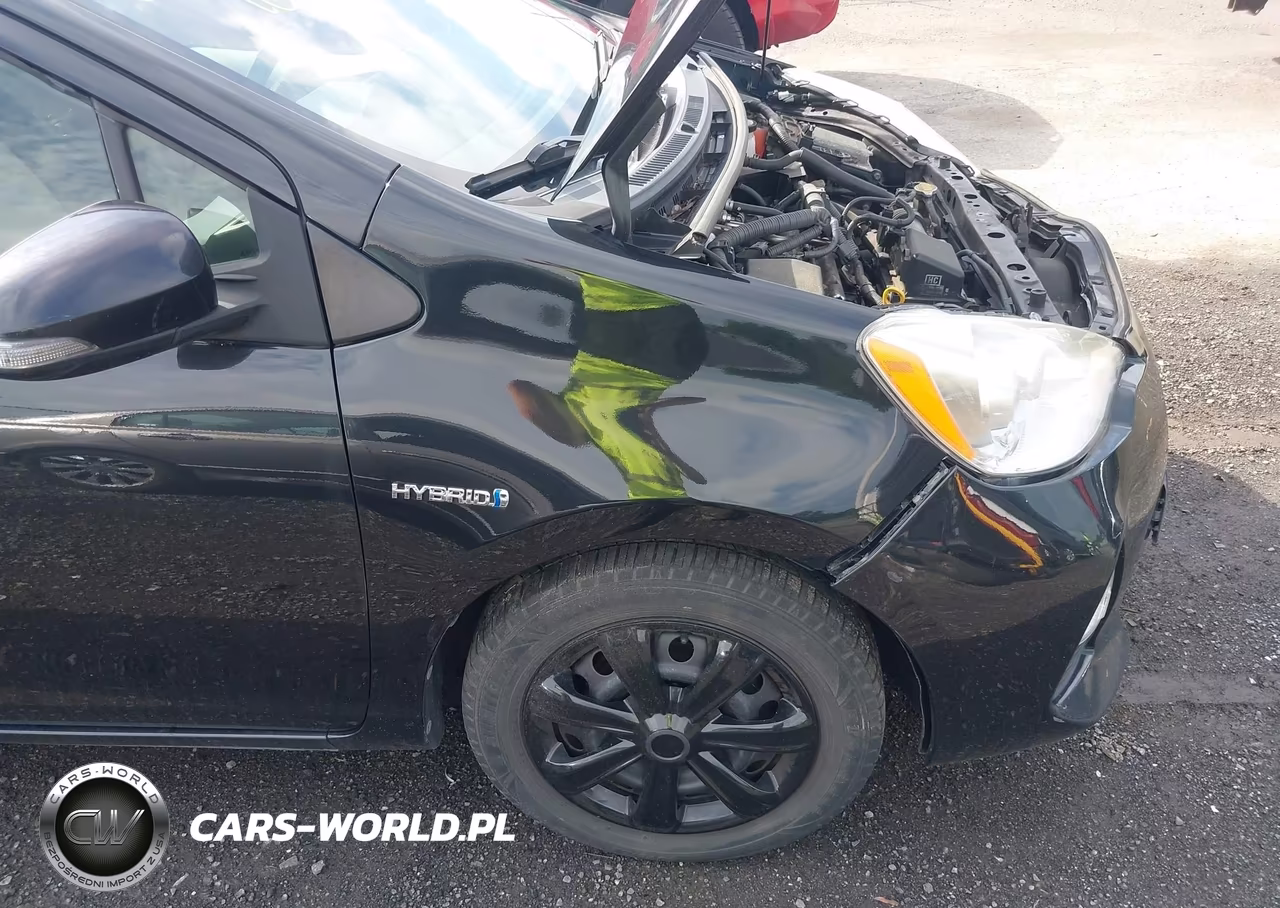 2012 Toyota Prius C Three VIN:JTDKDTB38C1017083 - 13