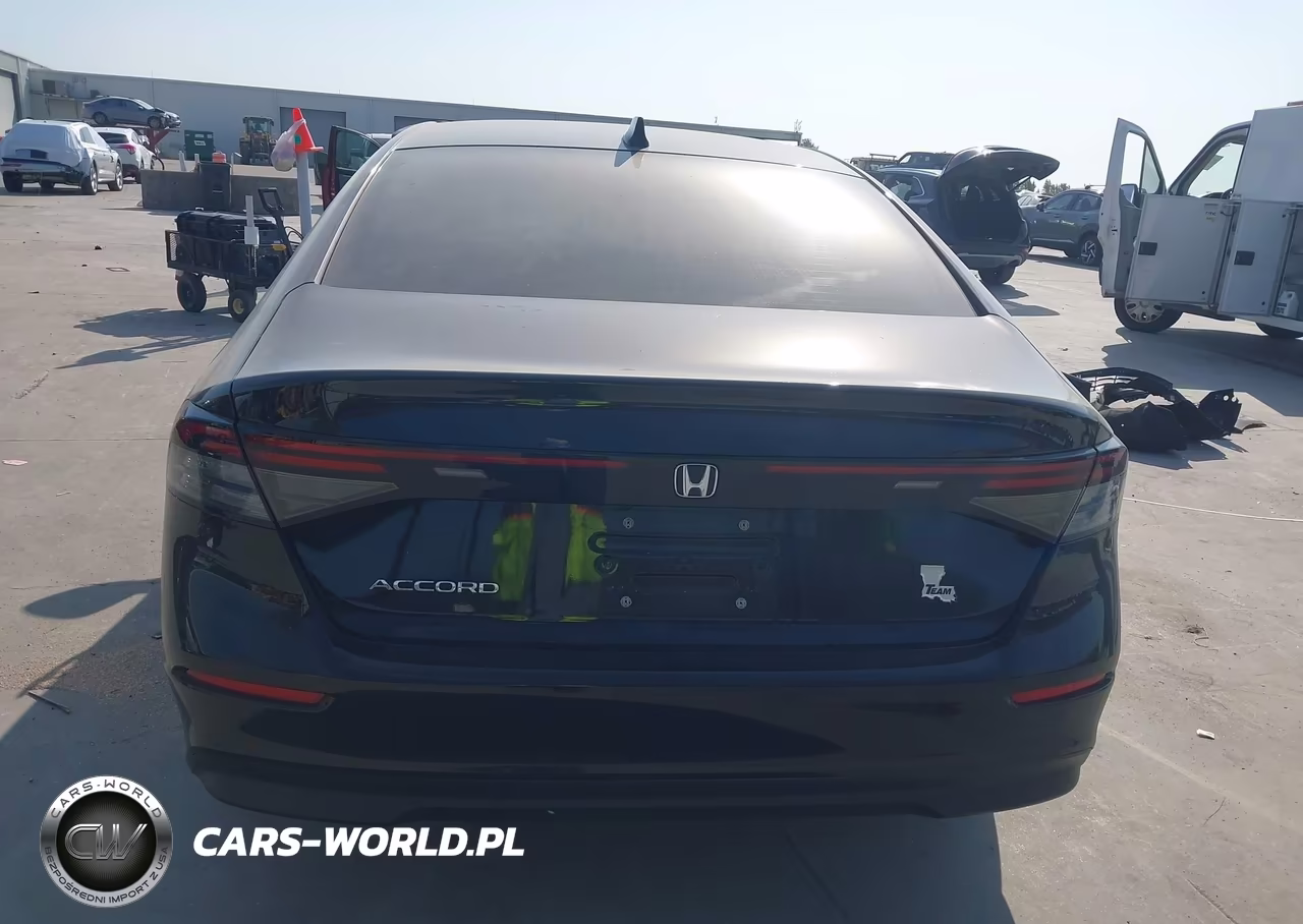 2025 Honda Accord Se VIN:1HGCY1F45SA038649 - 17