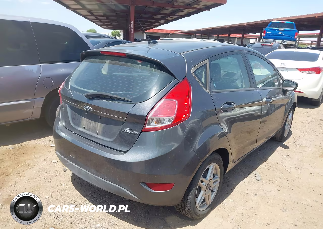 2017 Ford Fiesta Se VIN:3FADP4EJ4HM112904 - 4