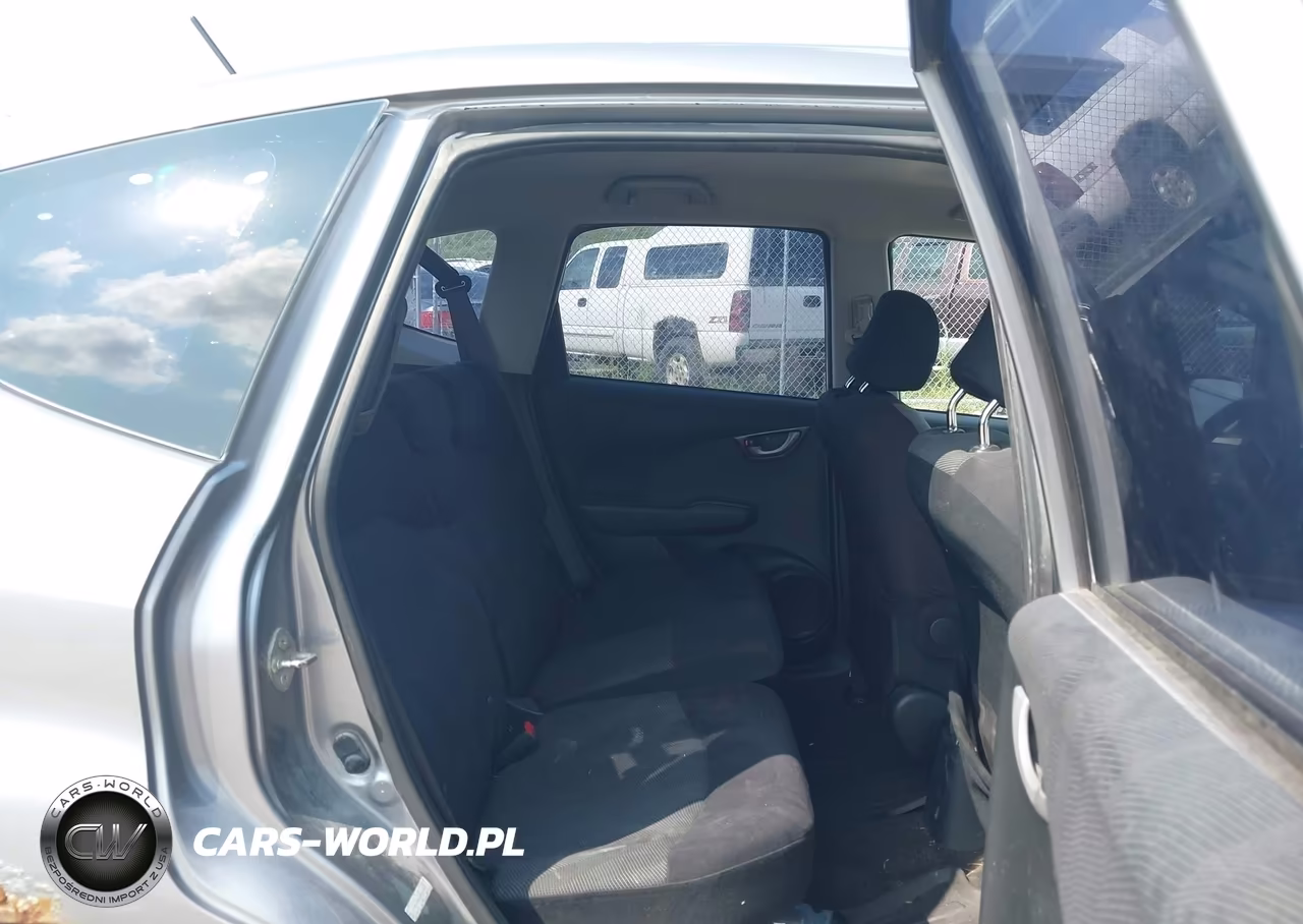 2009 Honda Fit Sport VIN:JHMGE88449S035324 - 8