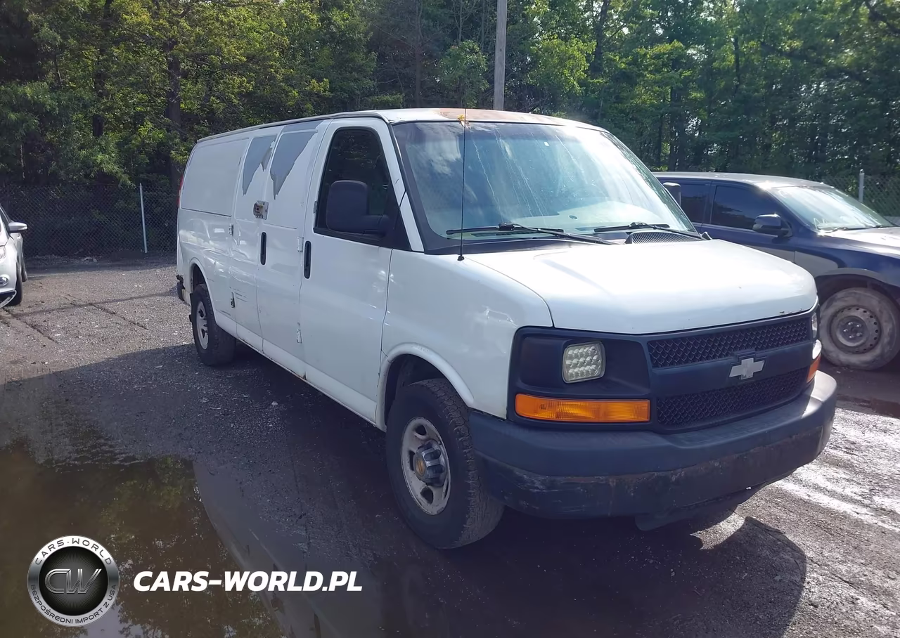 2009 Chevrolet Express Cargo Van Work Van