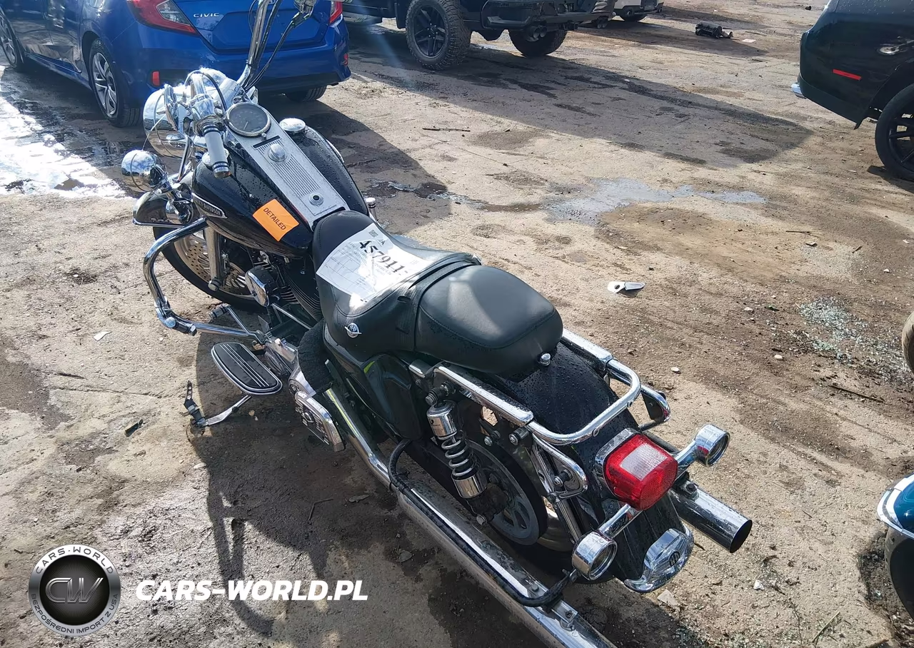 2007 Harley-Davidson Flhrci VIN:1HD1FR4147Y661017 - 3
