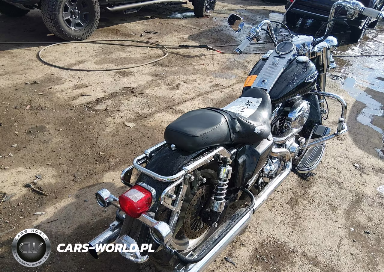 2007 Harley-Davidson Flhrci VIN:1HD1FR4147Y661017 - 4