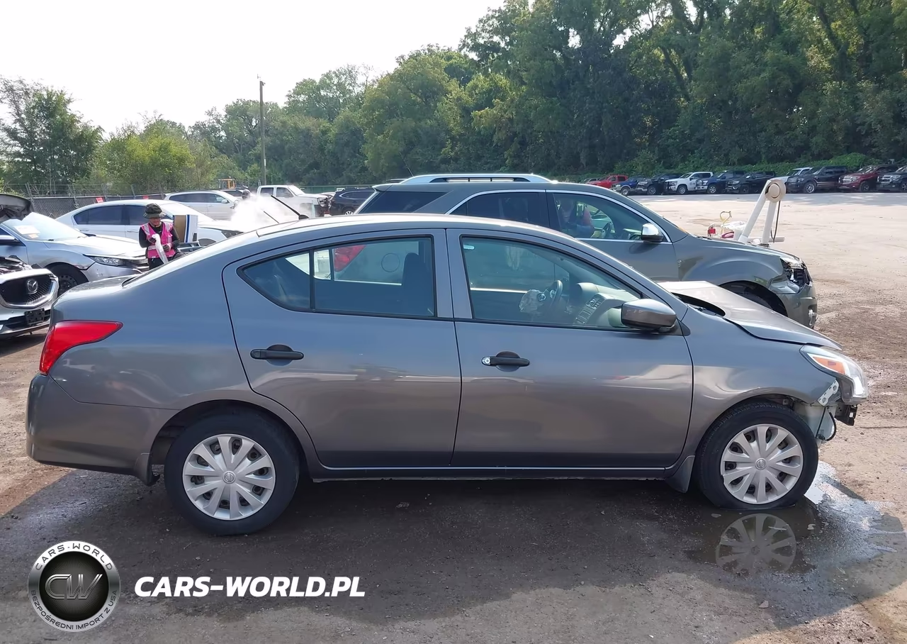 2017 Nissan Versa 1.6 S VIN:3N1CN7AP6HL860134 - 13
