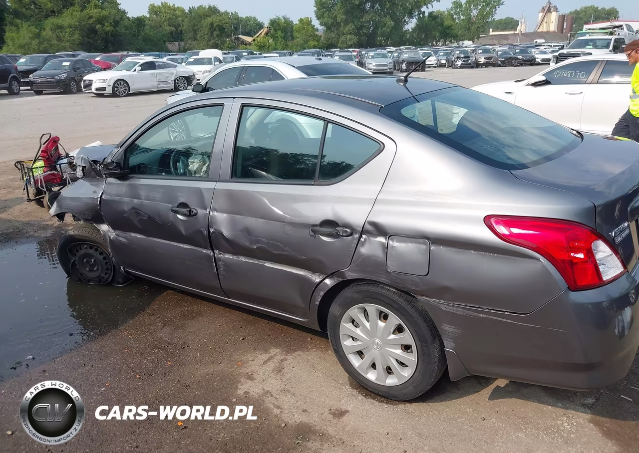 2017 Nissan Versa 1.6 S VIN:3N1CN7AP6HL860134 - 17