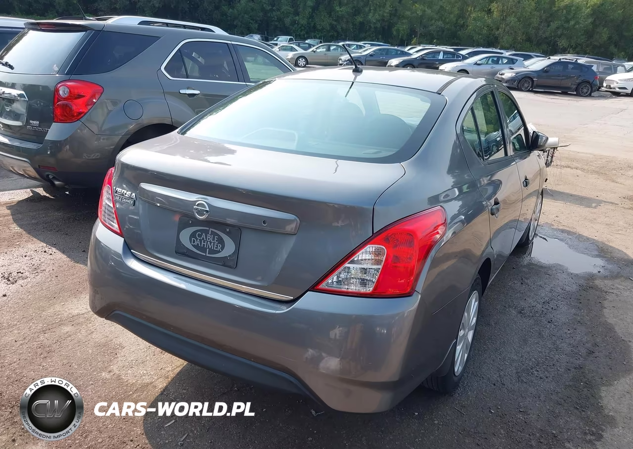 2017 Nissan Versa 1.6 S VIN:3N1CN7AP6HL860134 - 4