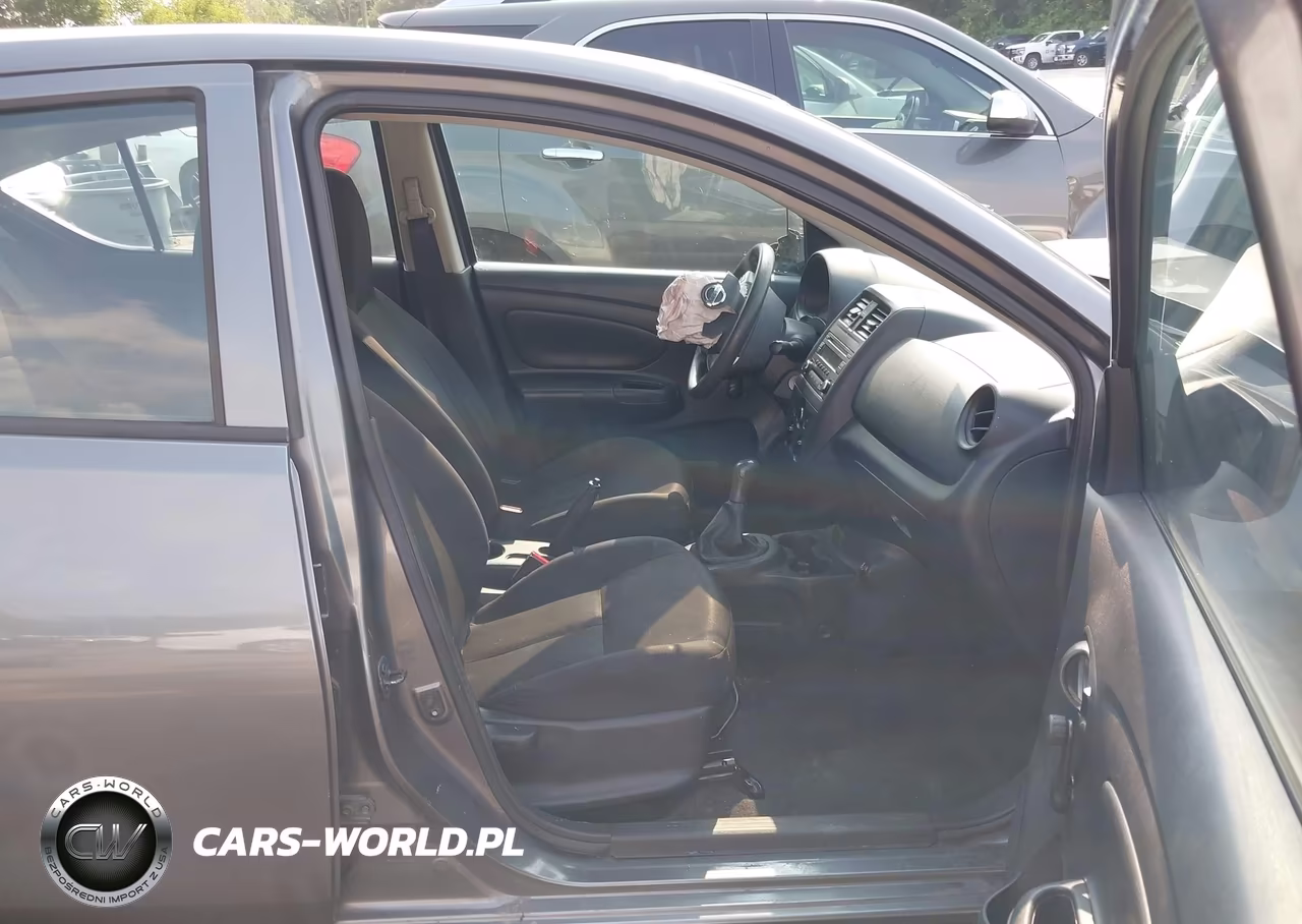 2017 Nissan Versa 1.6 S VIN:3N1CN7AP6HL860134 - 5