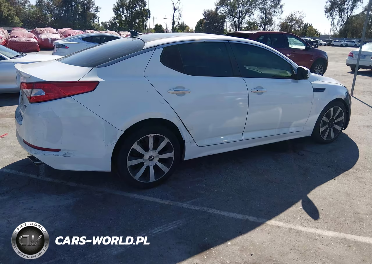 2012 Kia Optima Sx VIN:5XXGR4A65CG004370 - 4