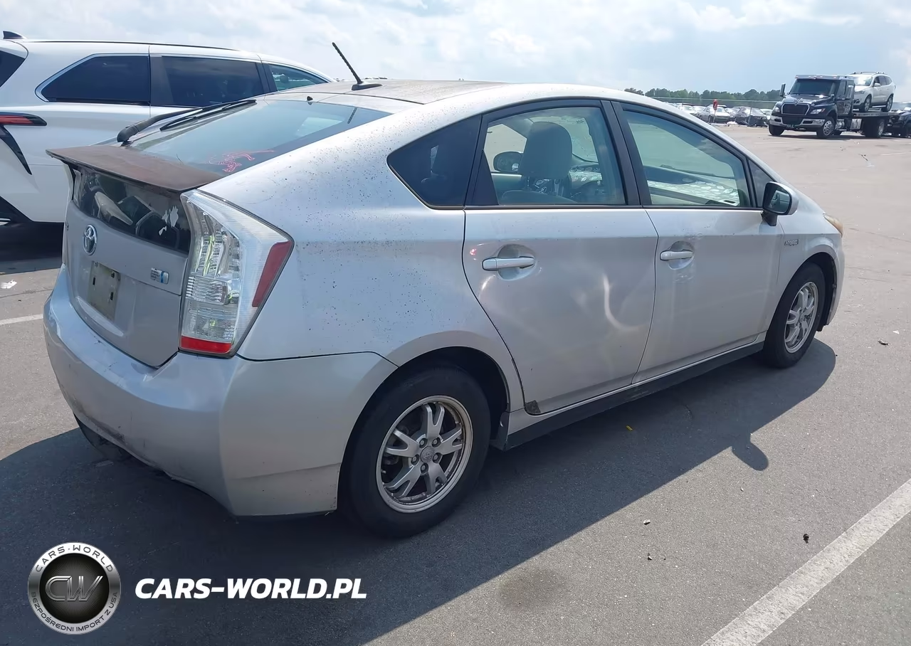 2010 Toyota Prius Iii VIN:JTDKN3DU8A1029895 - 4