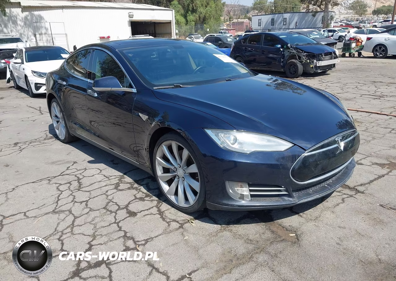 2013 Tesla Model S Performance