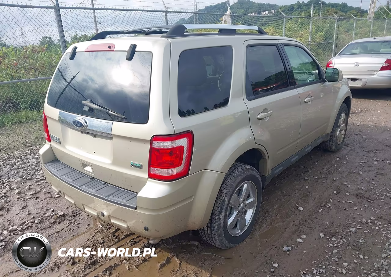 2010 Ford Escape Limited VIN:1FMCU9EG0AKD25065 - 4