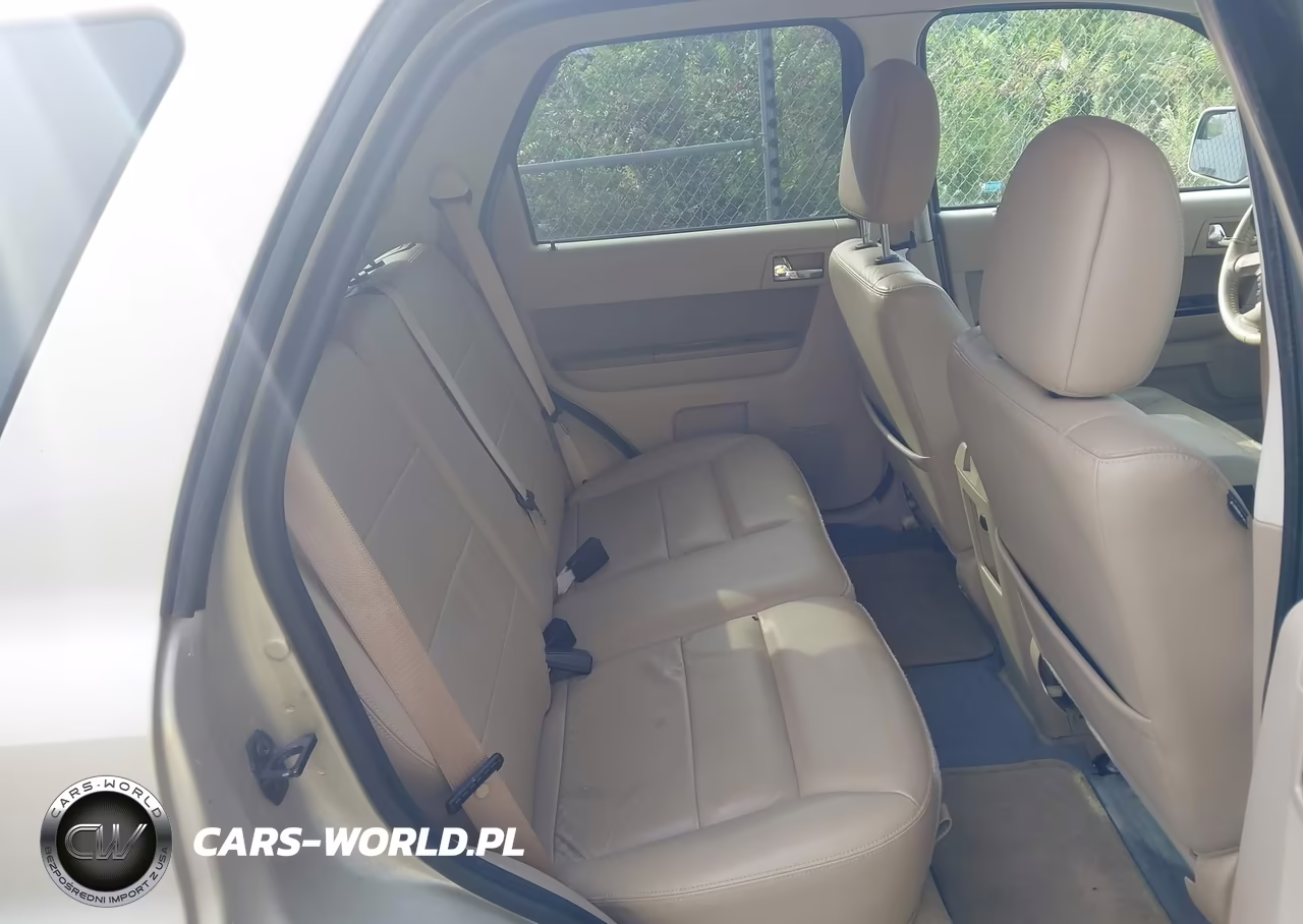 2010 Ford Escape Limited VIN:1FMCU9EG0AKD25065 - 8