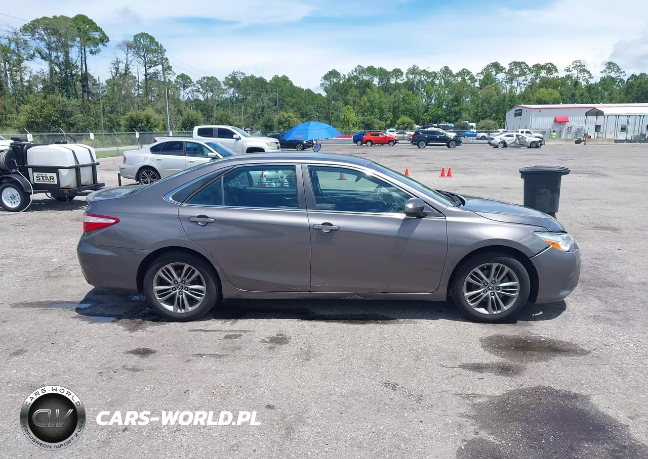 2015 Toyota Camry Se VIN:4T1BF1FK9FU882868 - 14