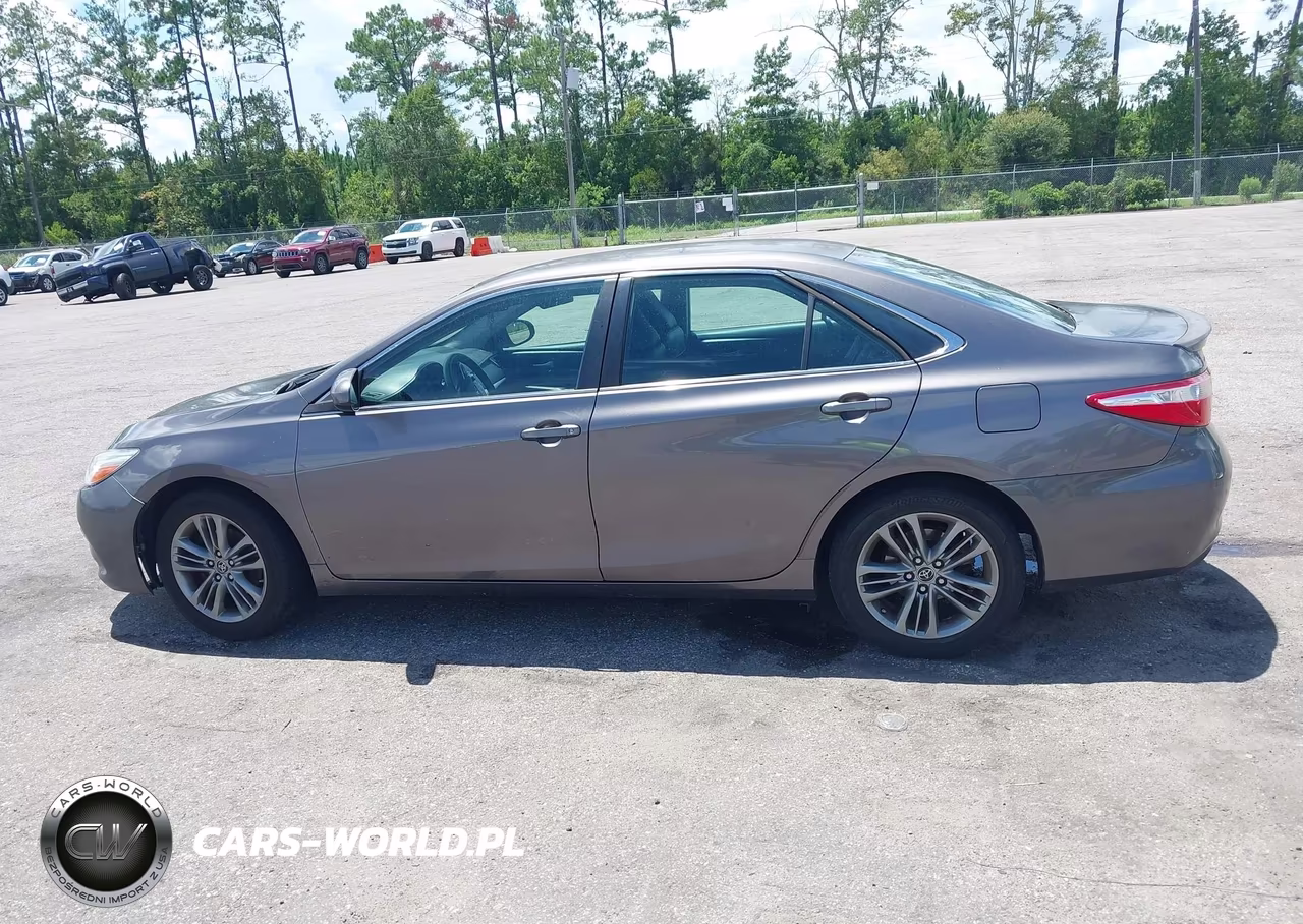 2015 Toyota Camry Se VIN:4T1BF1FK9FU882868 - 15