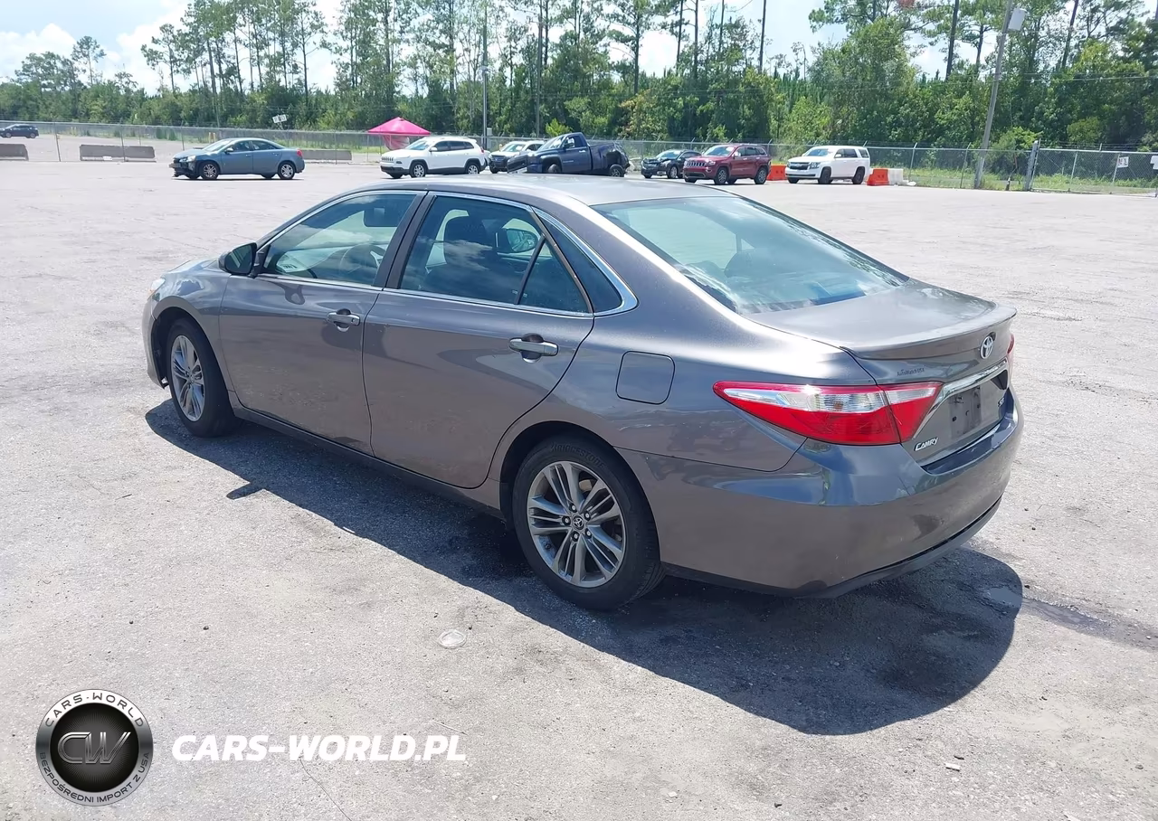 2015 Toyota Camry Se VIN:4T1BF1FK9FU882868 - 3