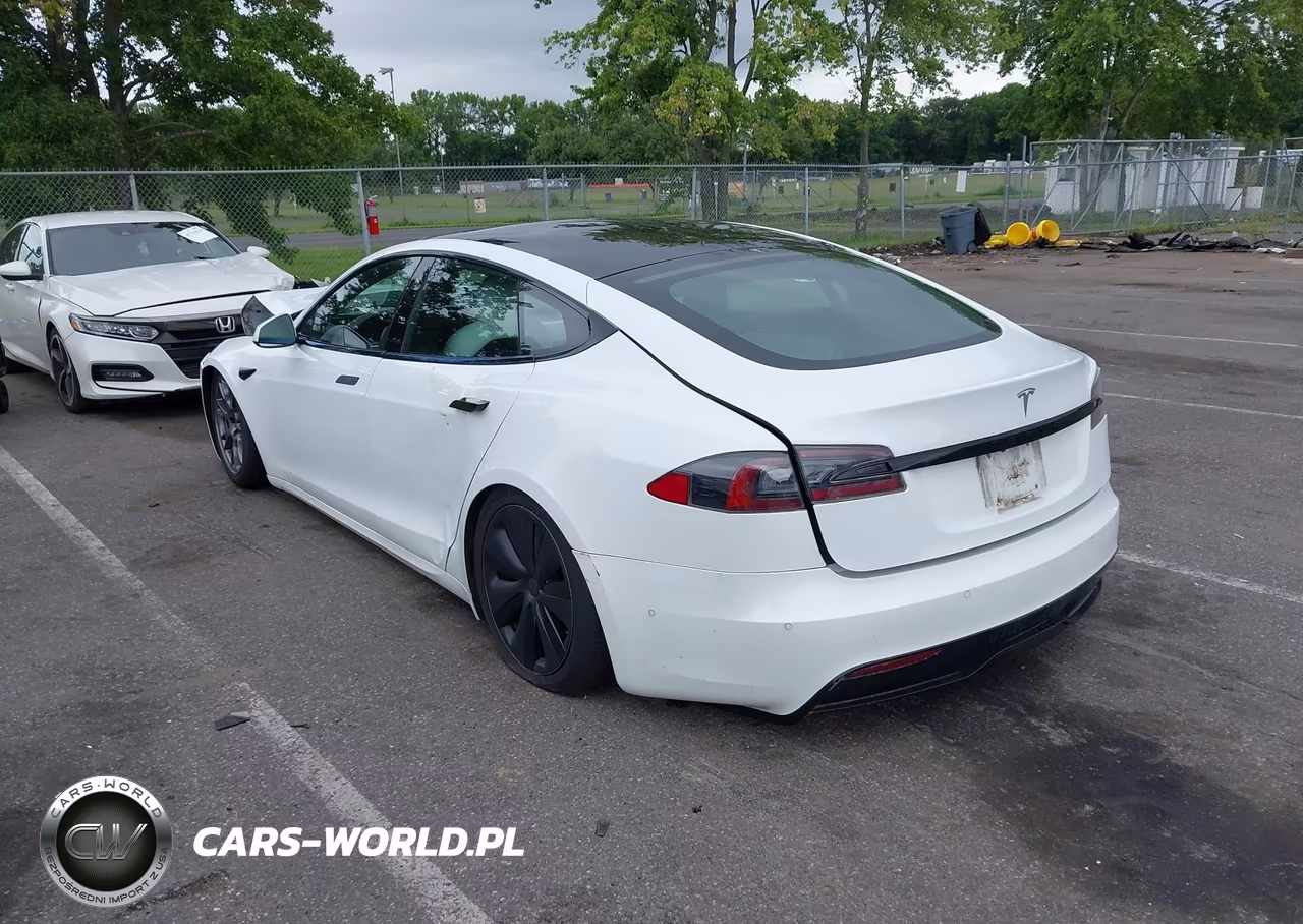 2021 Tesla Model S Long Range Dual Motor All-Wheel Drive VIN:5YJSA1E52MF428532 - 3