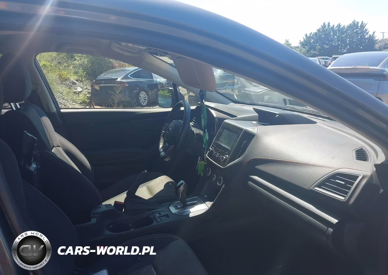 2021 Subaru Crosstrek Premium VIN:JF2GTAPC8M8330120 - 5