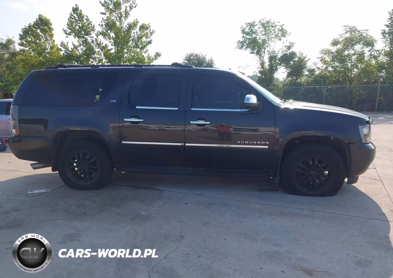 2010 Chevrolet Suburban 1500 Ltz VIN:1GNUKKE3XAR178755 - 11