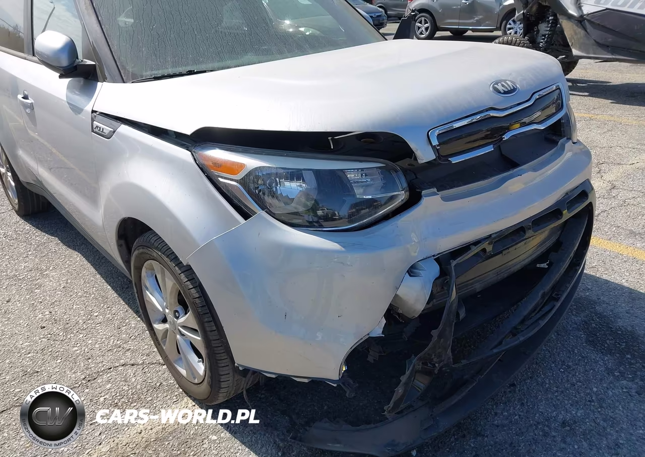 2016 Kia Soul + VIN:KNDJP3A55G7869447 - 6