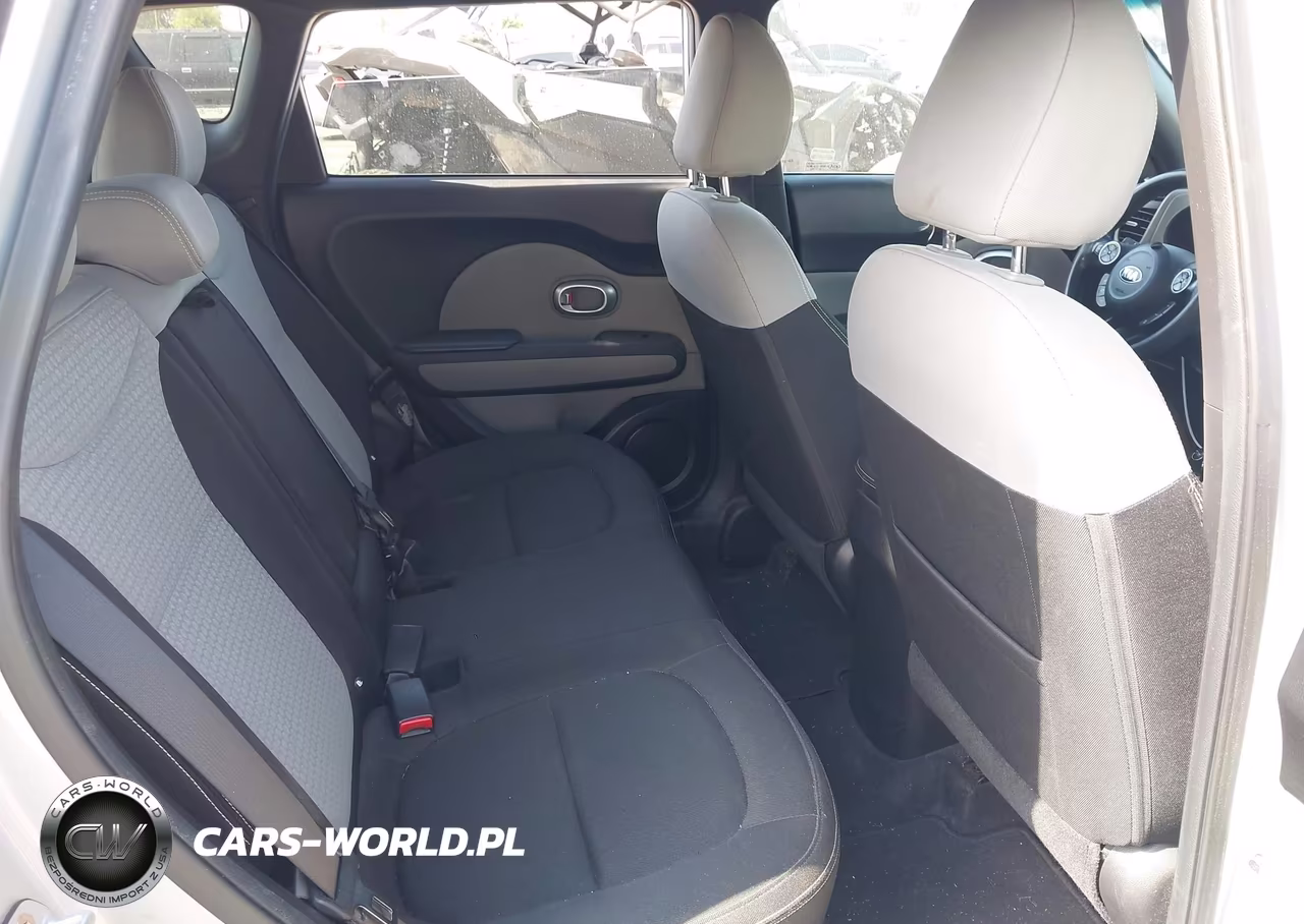 2016 Kia Soul + VIN:KNDJP3A55G7869447 - 8