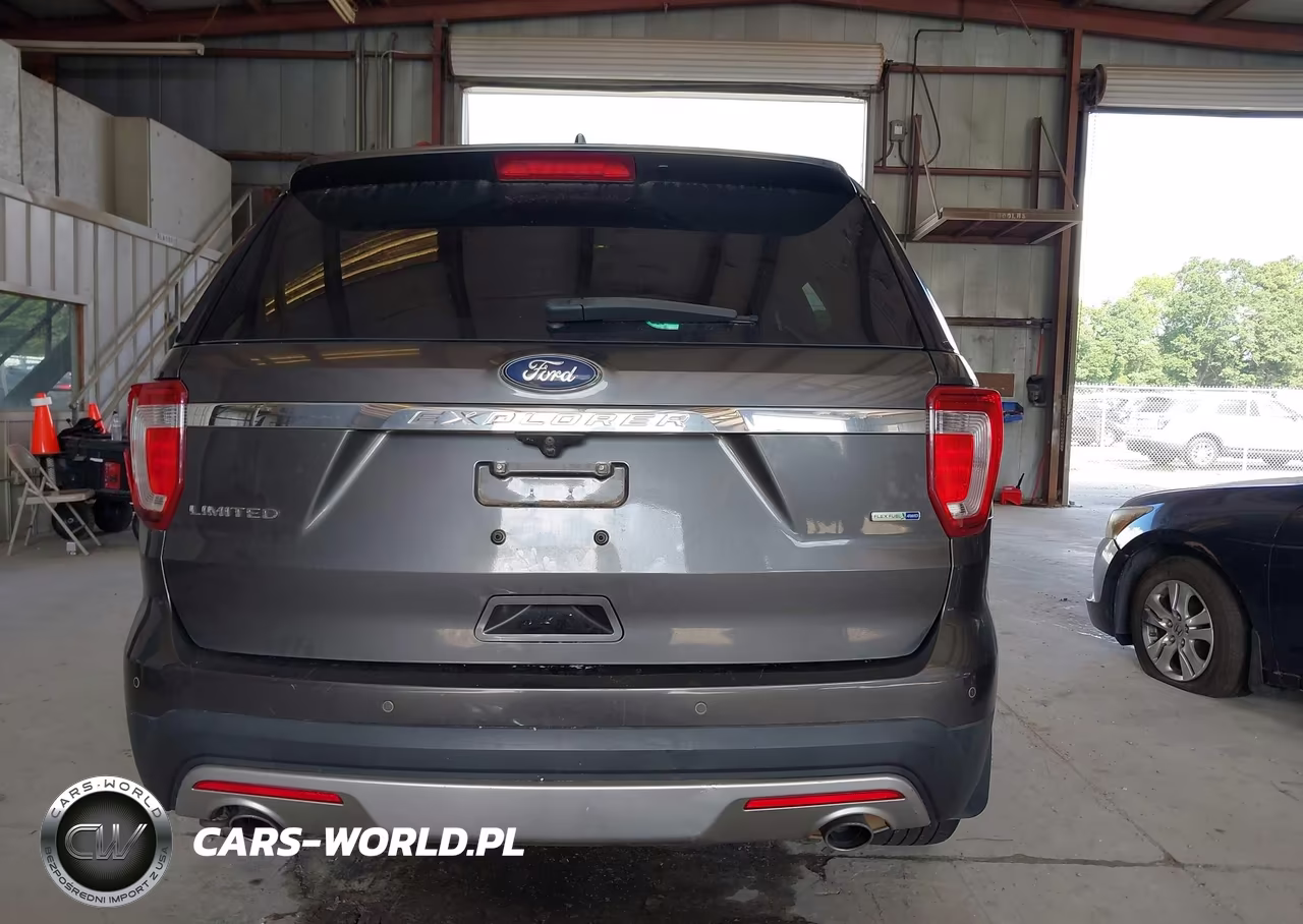 2016 Ford Explorer Limited VIN:1FM5K8F88GGB05622 - 17