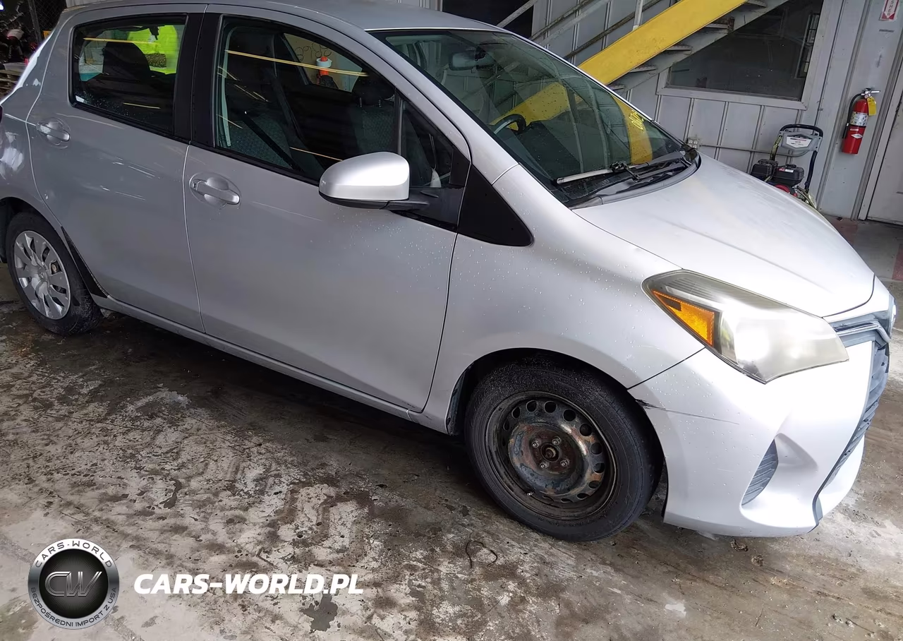 2015 Toyota Yaris L