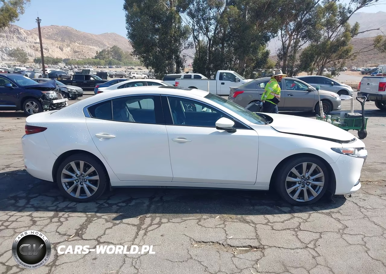 2021 Mazda Mazda3 Preferred VIN:JM1BPBCL0M1345003 - 13