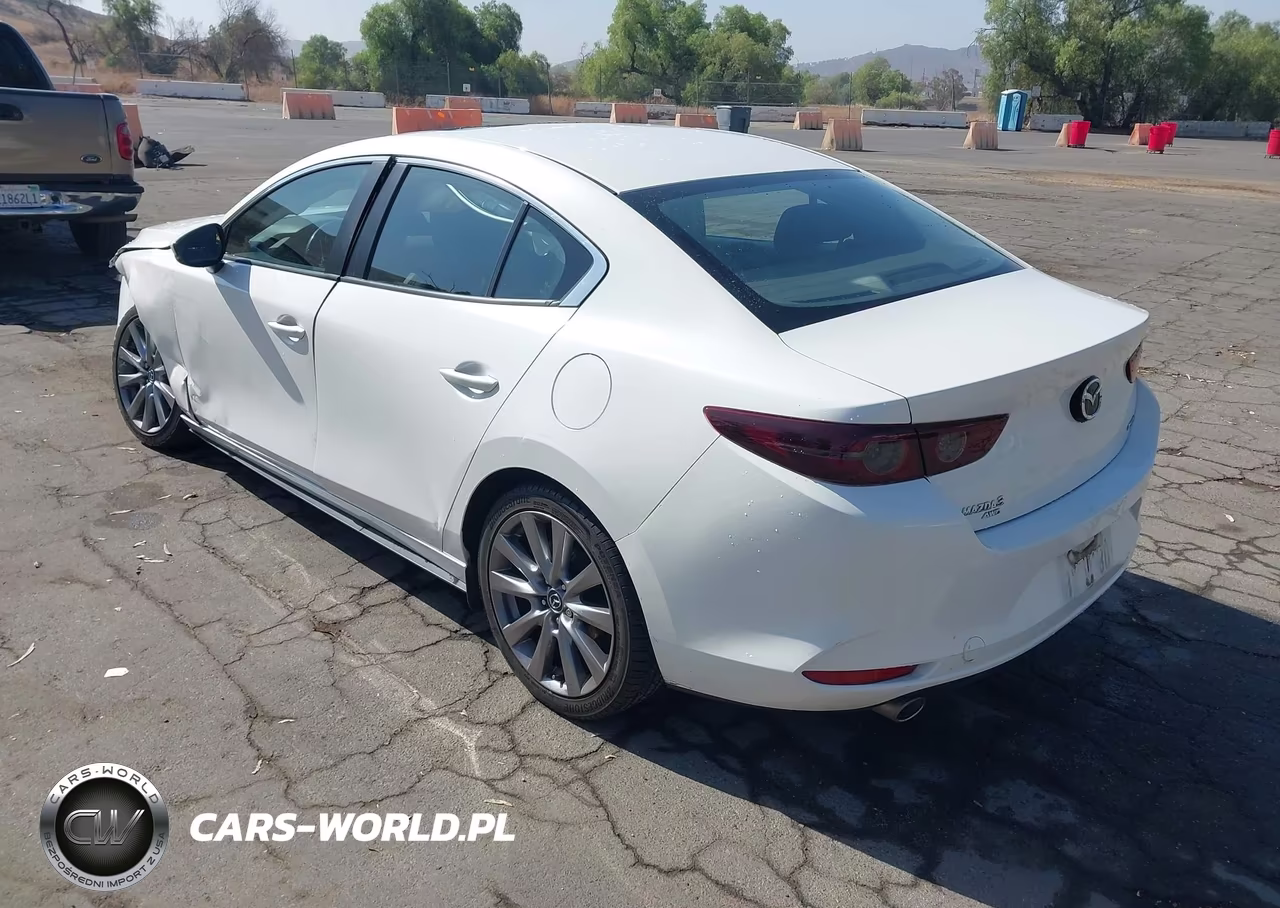 2021 Mazda Mazda3 Preferred VIN:JM1BPBCL0M1345003 - 3