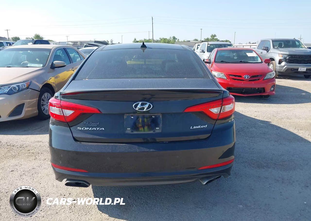 2016 Hyundai Sonata Limited VIN:5NPE34AF3GH333121 - 16