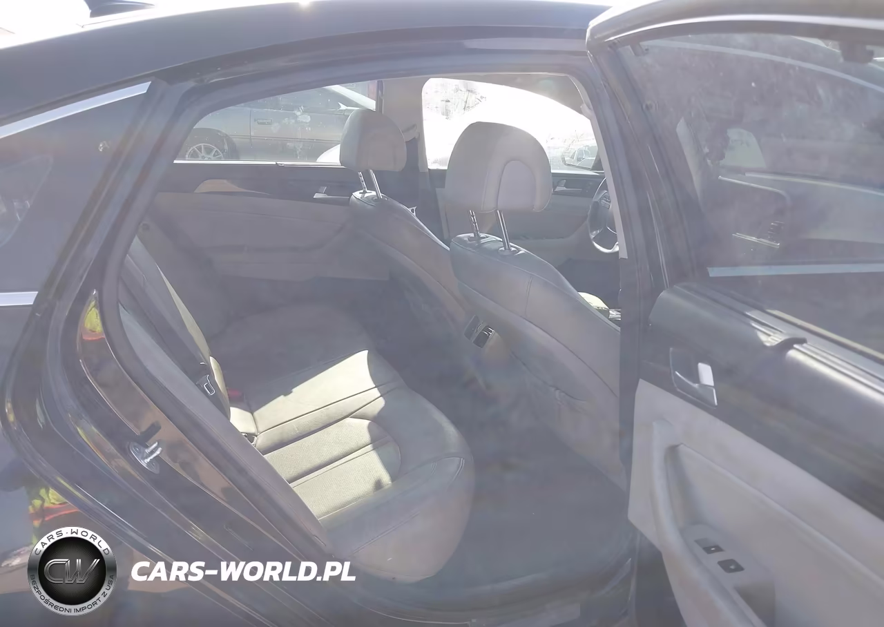 2016 Hyundai Sonata Limited VIN:5NPE34AF3GH333121 - 8