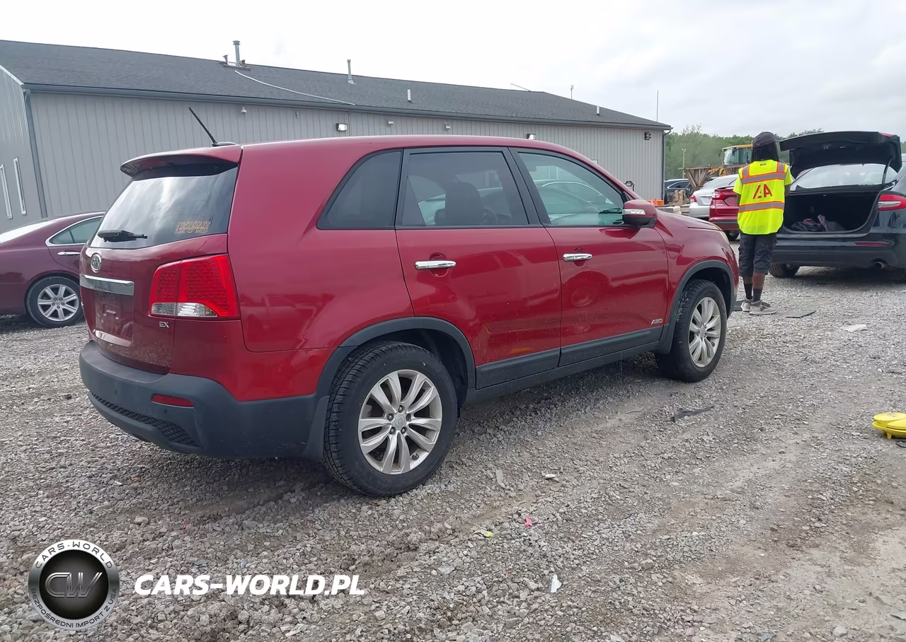 2011 Kia Sorento Ex VIN:5XYKUCA13BG012128 - 4