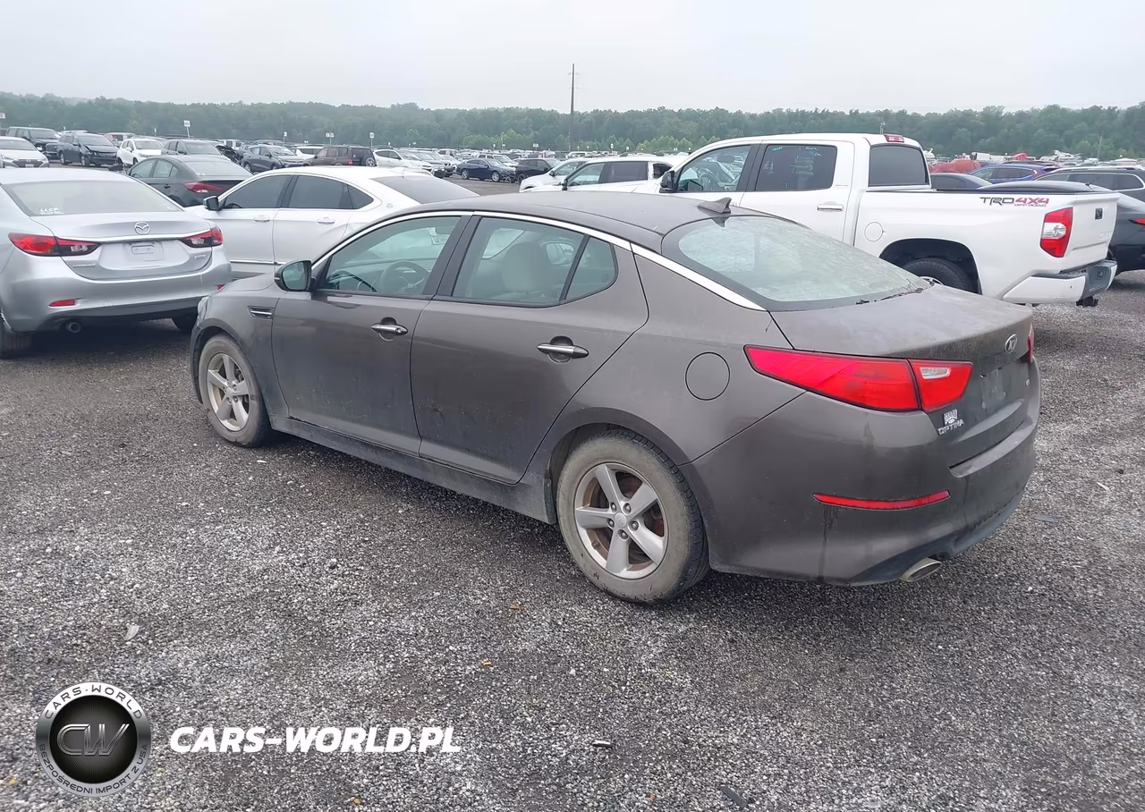 2015 Kia Optima Lx VIN:5XXGM4A72FG354230 - 3