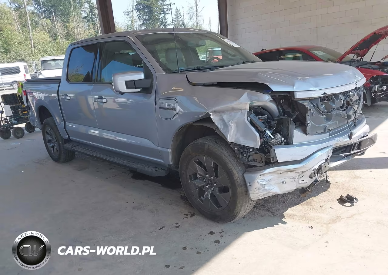 2022 Ford F-150 Lightning Lariat VIN:1FTVW1EL7NWG16733 - 1