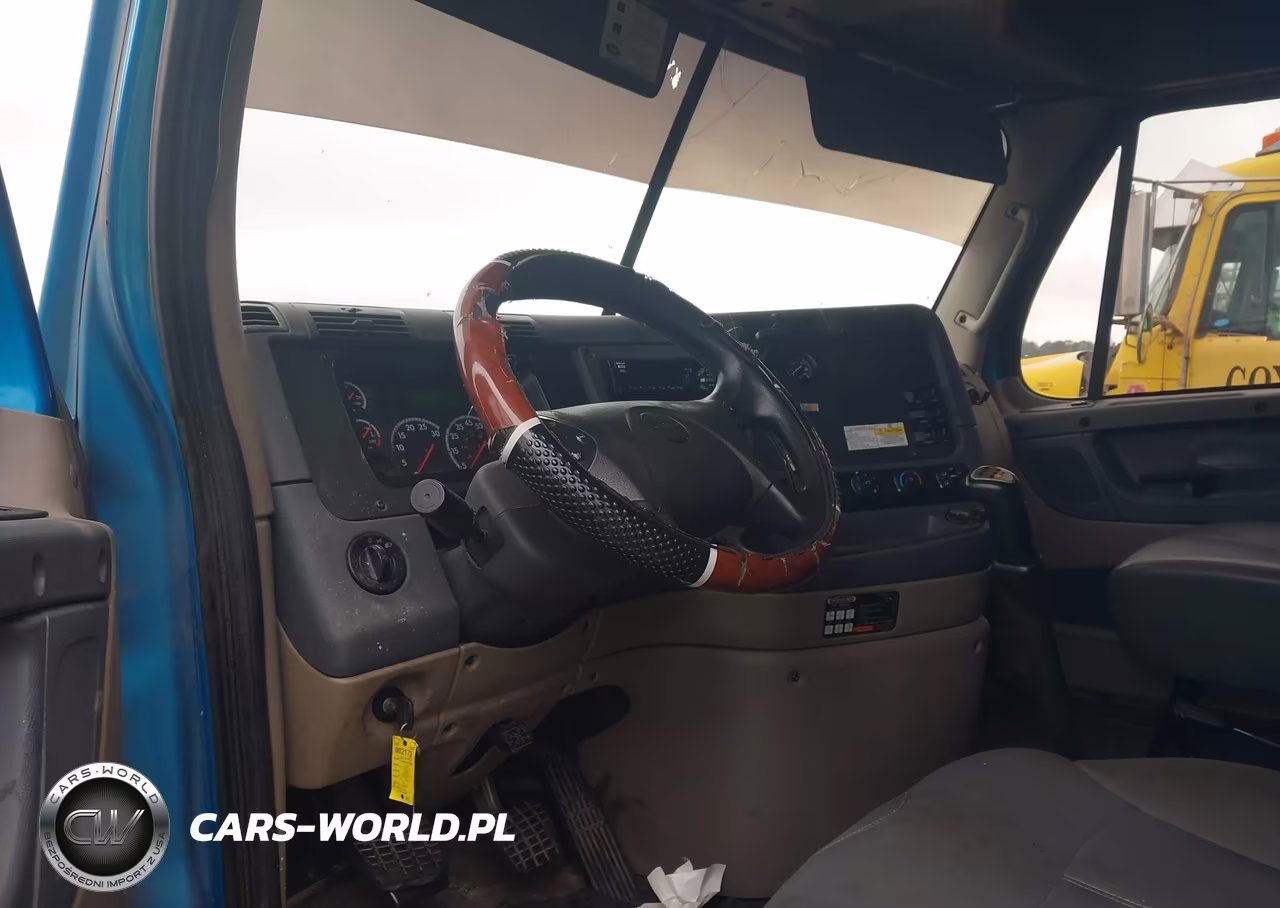2018 Freightliner Cascadia 125 VIN:3AKJGLDR2JSJU1319 - 7