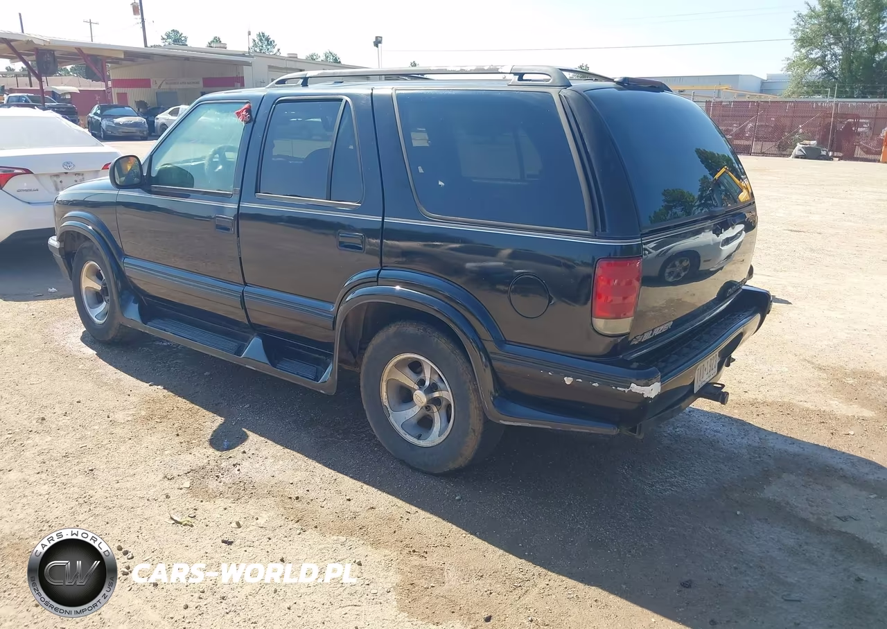 1996 Chevrolet Blazer VIN:1GNCS13W9T2169849 - 3