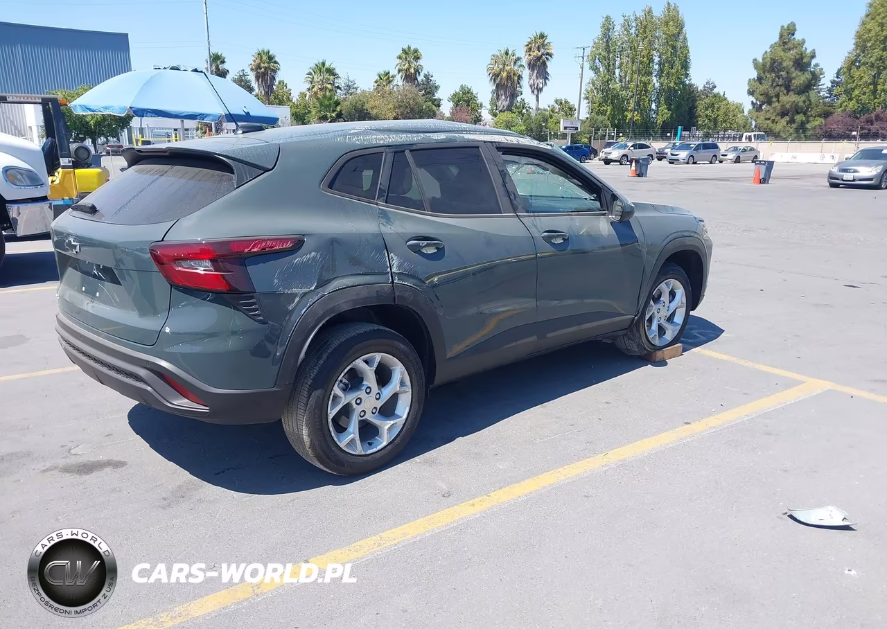 2026 Chevrolet Trax Fwd Ls VIN:KL77LFEP2TC052759 - 4