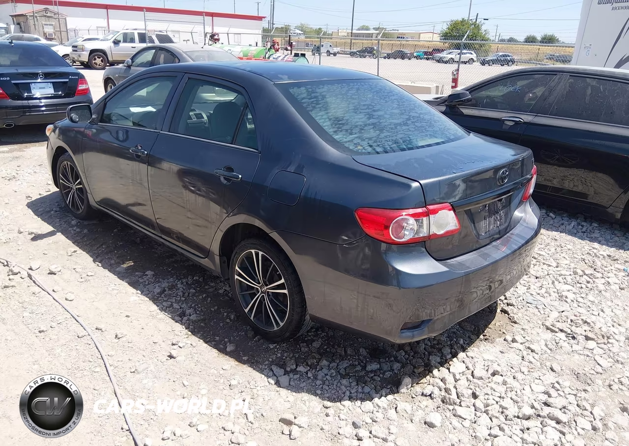 2013 Toyota Corolla L VIN:5YFBU4EE1DP083068 - 3
