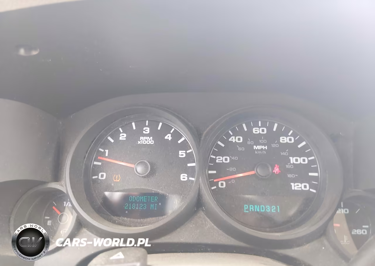 2010 Chevrolet Silverado 1500 Work Truck VIN:1GCPCPEX4AZ259477 - 7