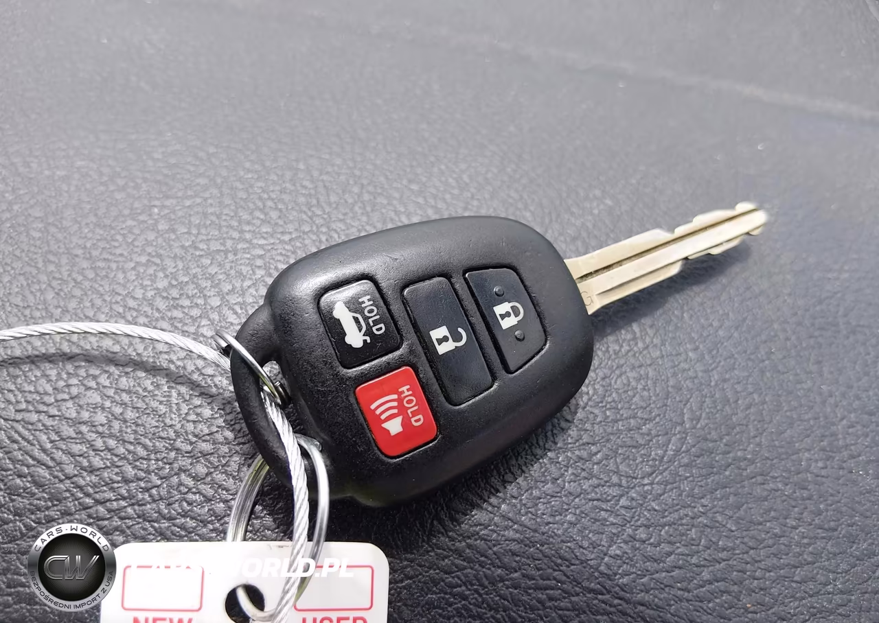 2012 Toyota Camry Le VIN:4T1BF1FK6CU632967 - 11