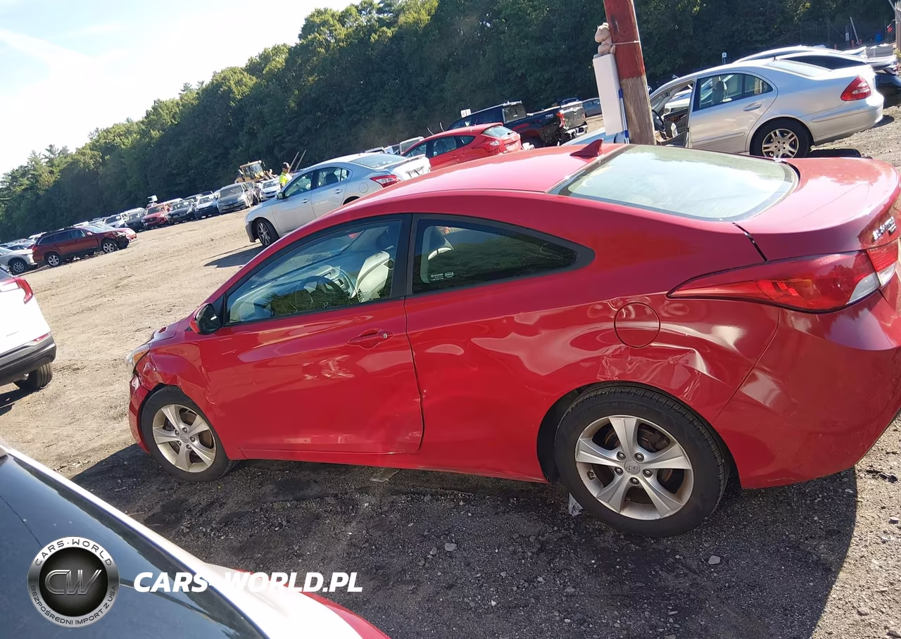 2013 Hyundai Elantra Gs VIN:KMHDH6AE3DU006022 - 14