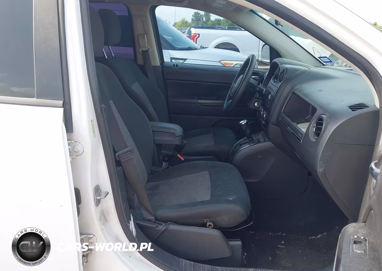 2012 Jeep Compass Sport VIN:1C4NJCBA8CD550571 - 5