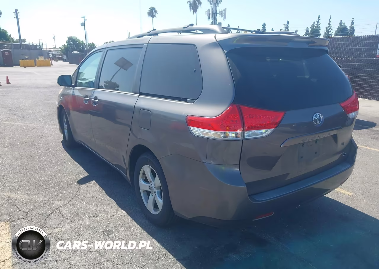 2012 Toyota Sienna Le V6 8 Passenger VIN:5TDKK3DC6CS269159 - 3