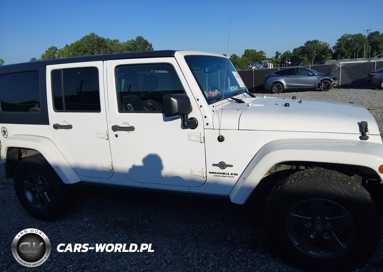 2015 Jeep Wrangler Unlimited Freedom Edition VIN:1C4HJWDG1FL560935 - 13