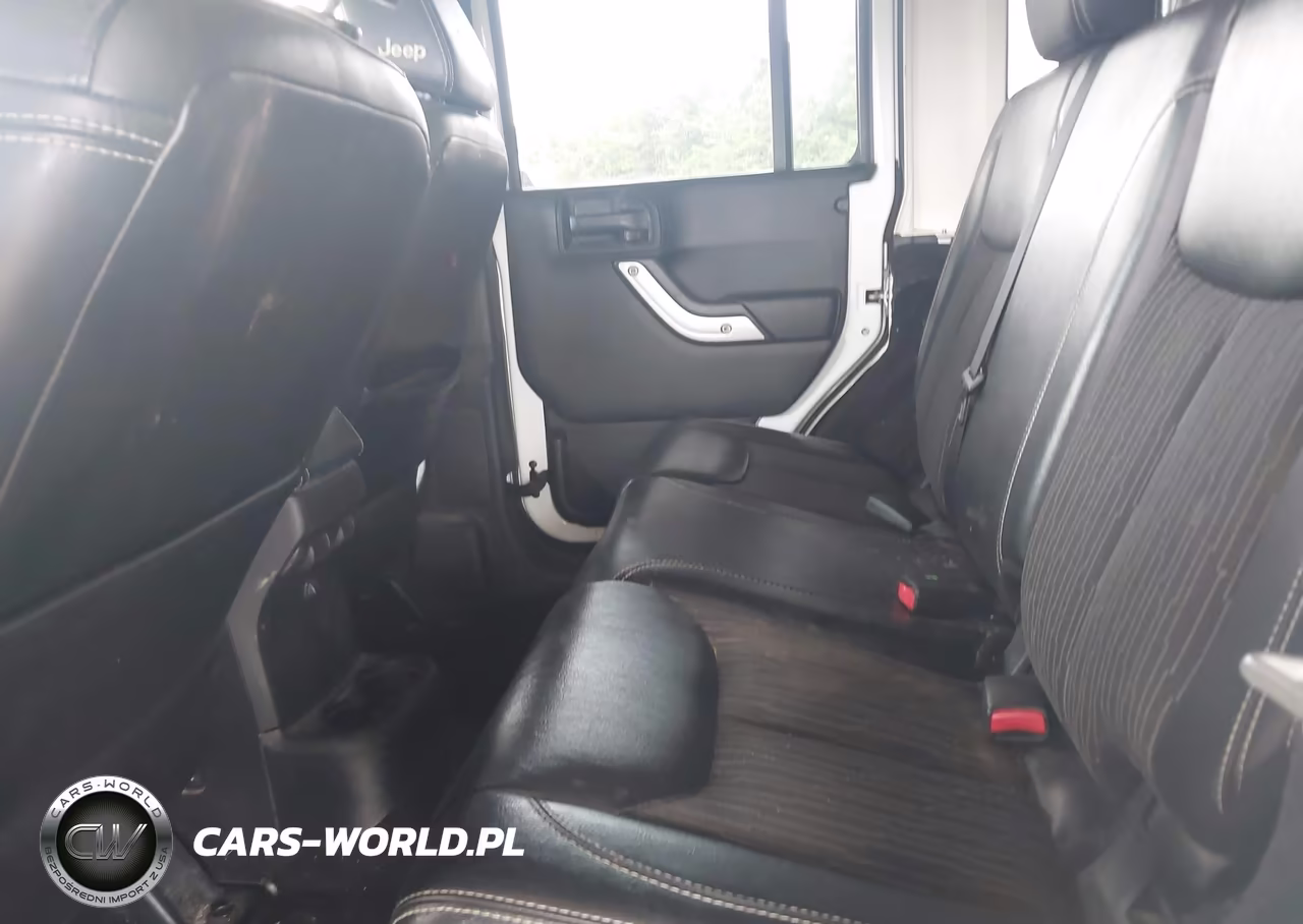 2015 Jeep Wrangler Unlimited Freedom Edition VIN:1C4HJWDG1FL560935 - 8