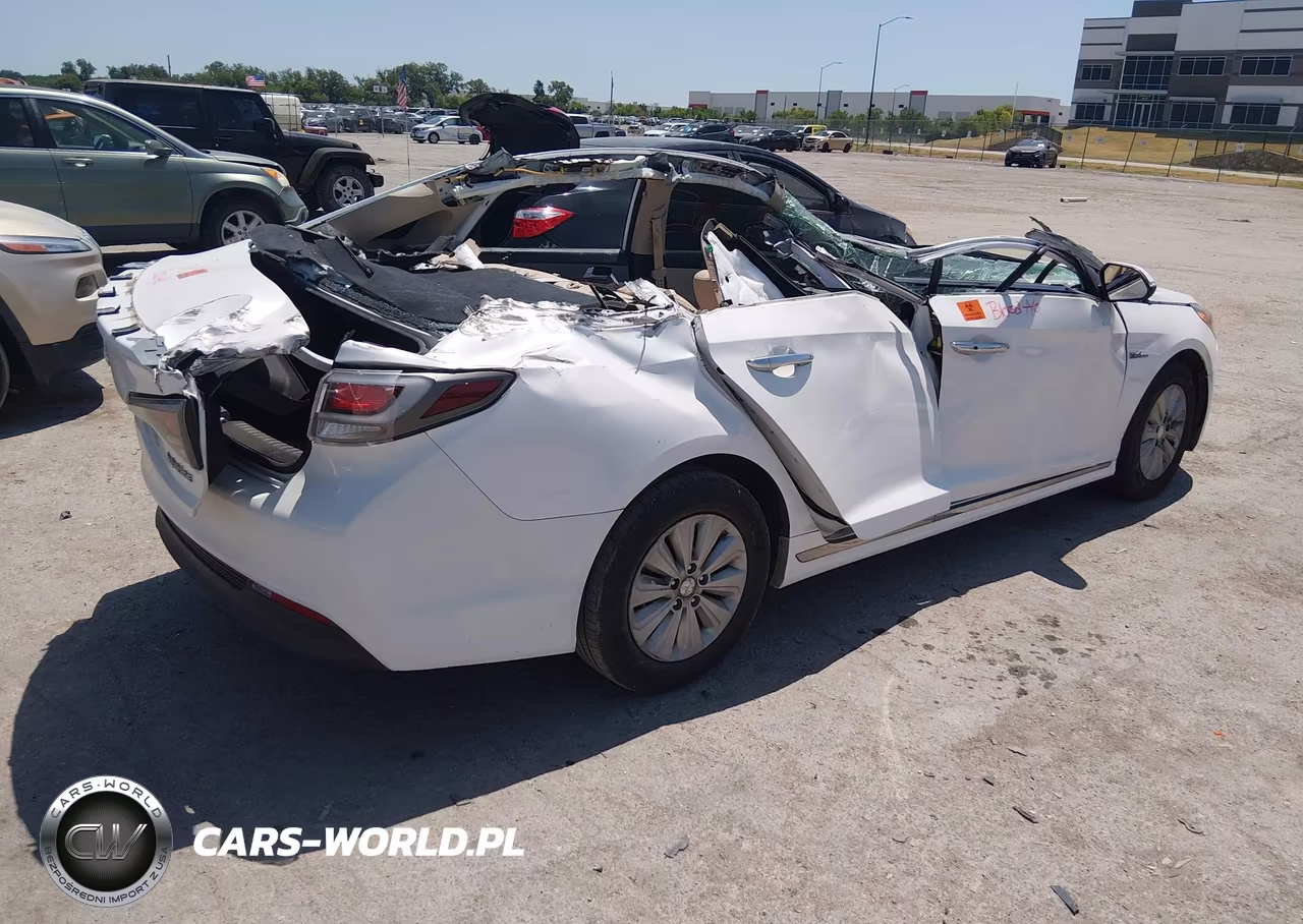 2016 Hyundai Sonata Hybrid Se VIN:KMHE24L11GA009088 - 4