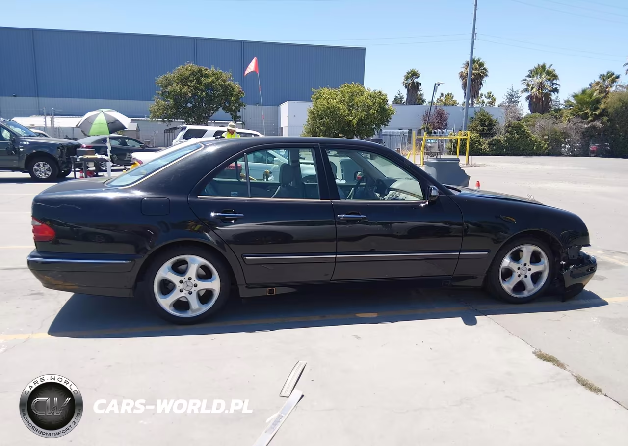 2002 Mercedes-Benz E 320 Special Edition VIN:WDBJF65J92B492220 - 13