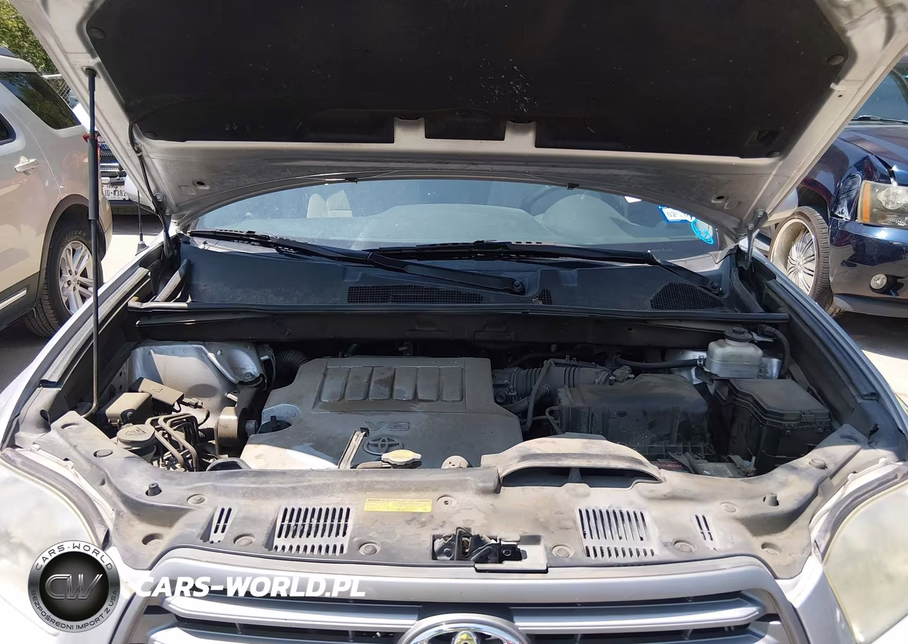 2010 Toyota Highlander Base V6 VIN:5TDZK3EH4AS003208 - 10