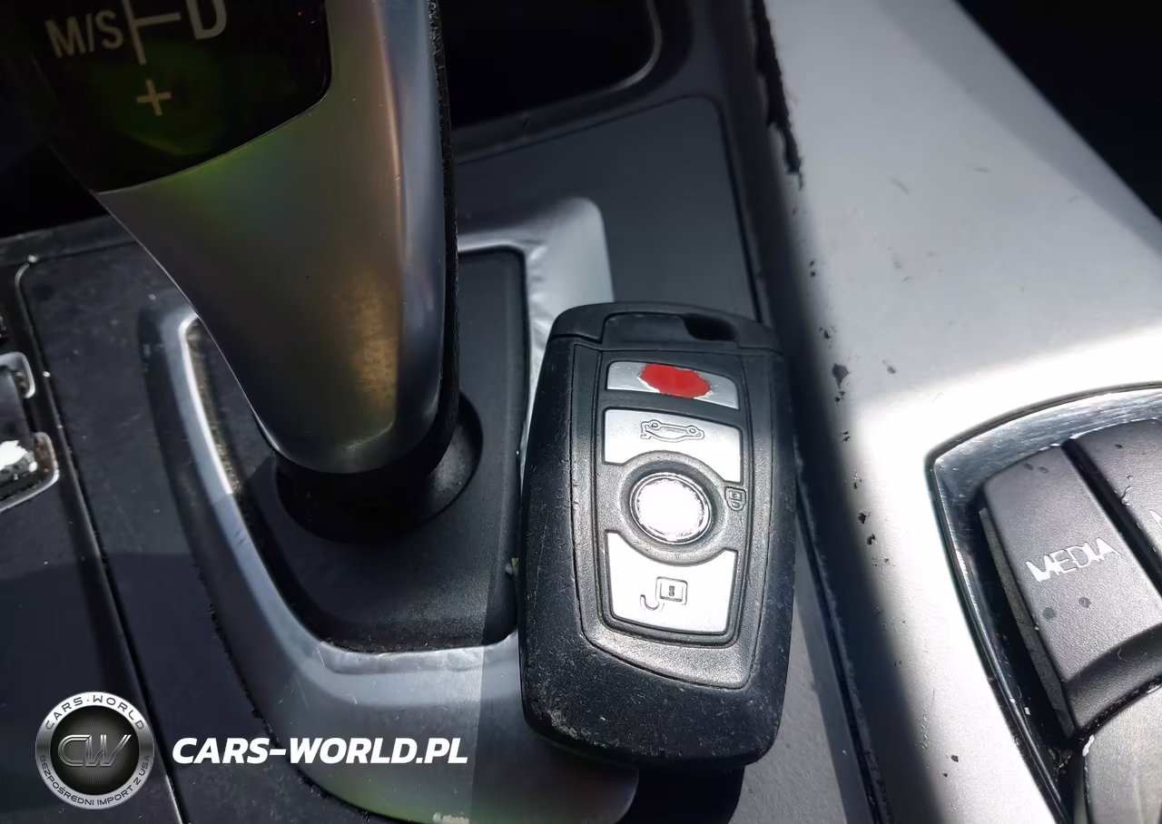 2018 BMW 320I VIN:WBA8A9C51JAD27904 - 11