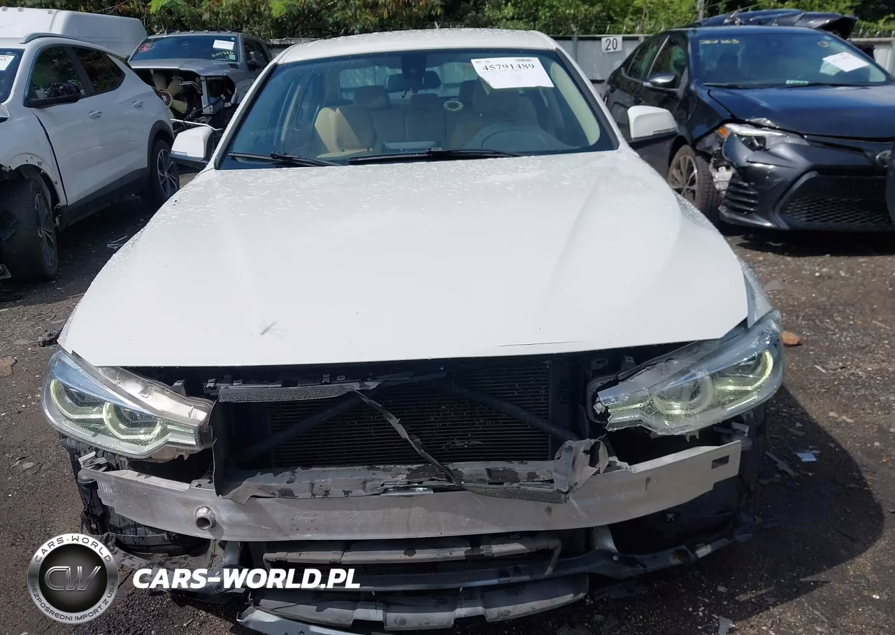 2018 BMW 320I VIN:WBA8A9C51JAD27904 - 13